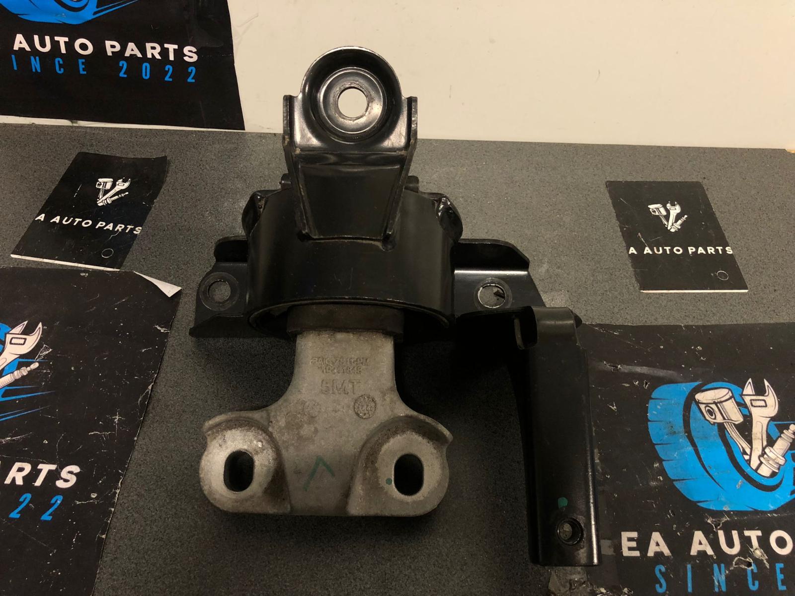 View Auto part Mount Mg Zs 2023