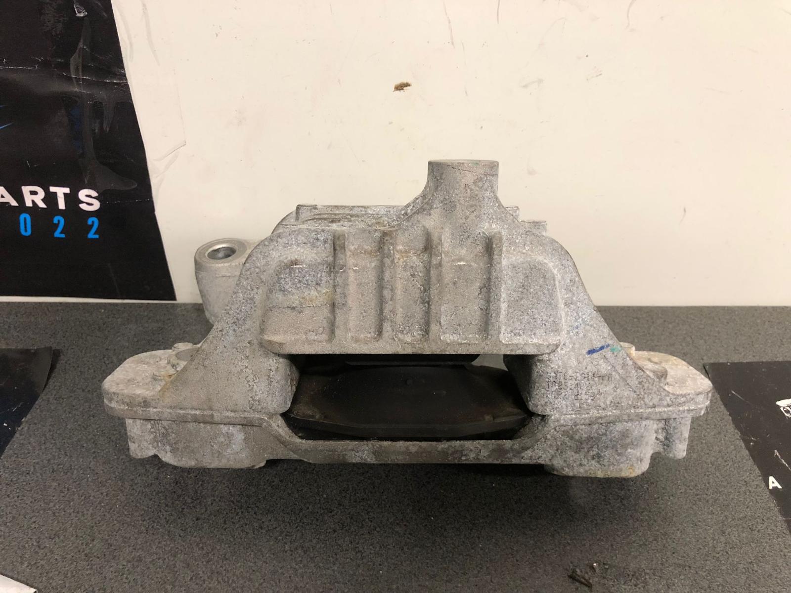 View Auto part Mount Mg Zs 2023