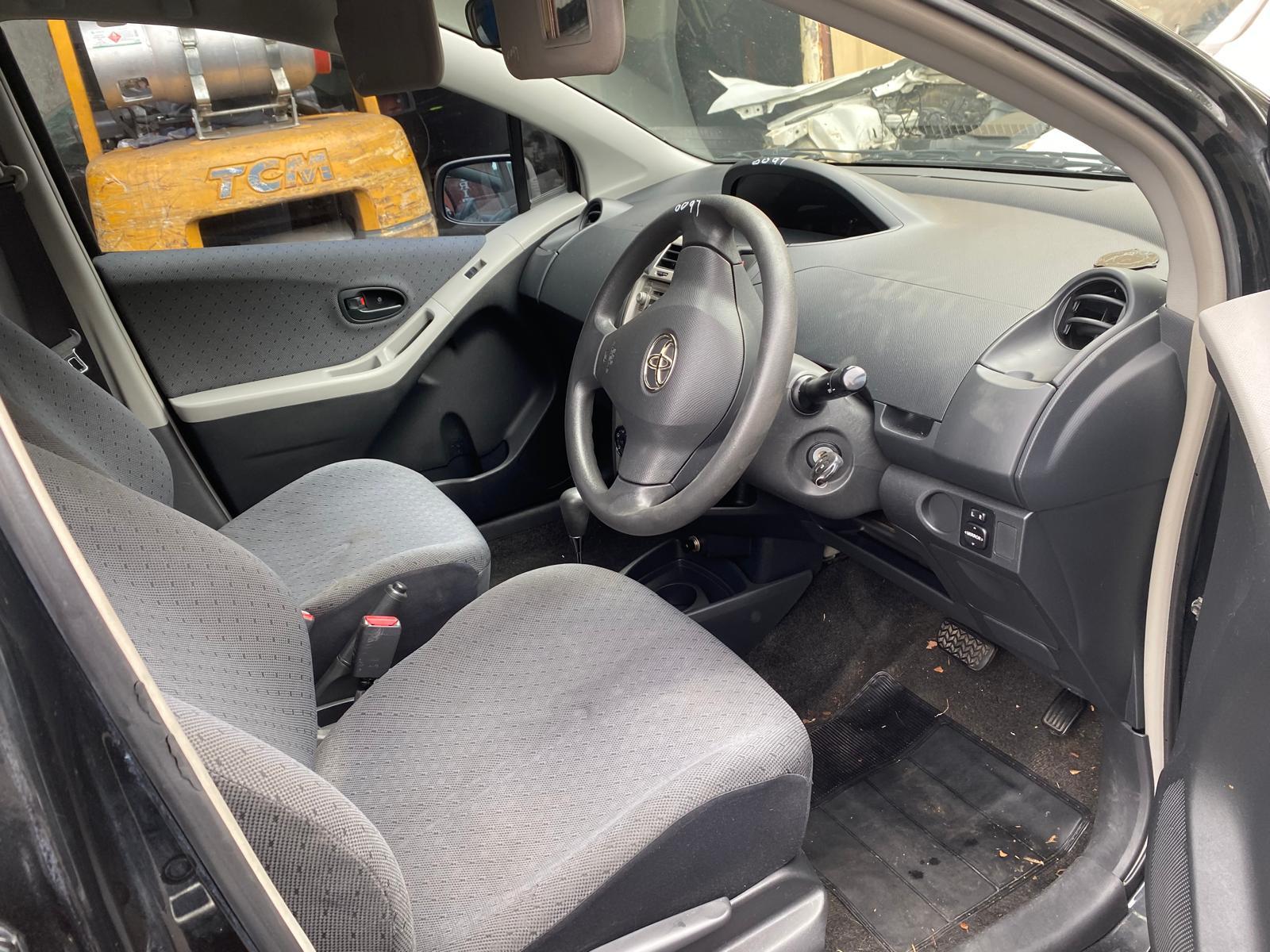 View Auto part Engine Toyota Yaris 2010
